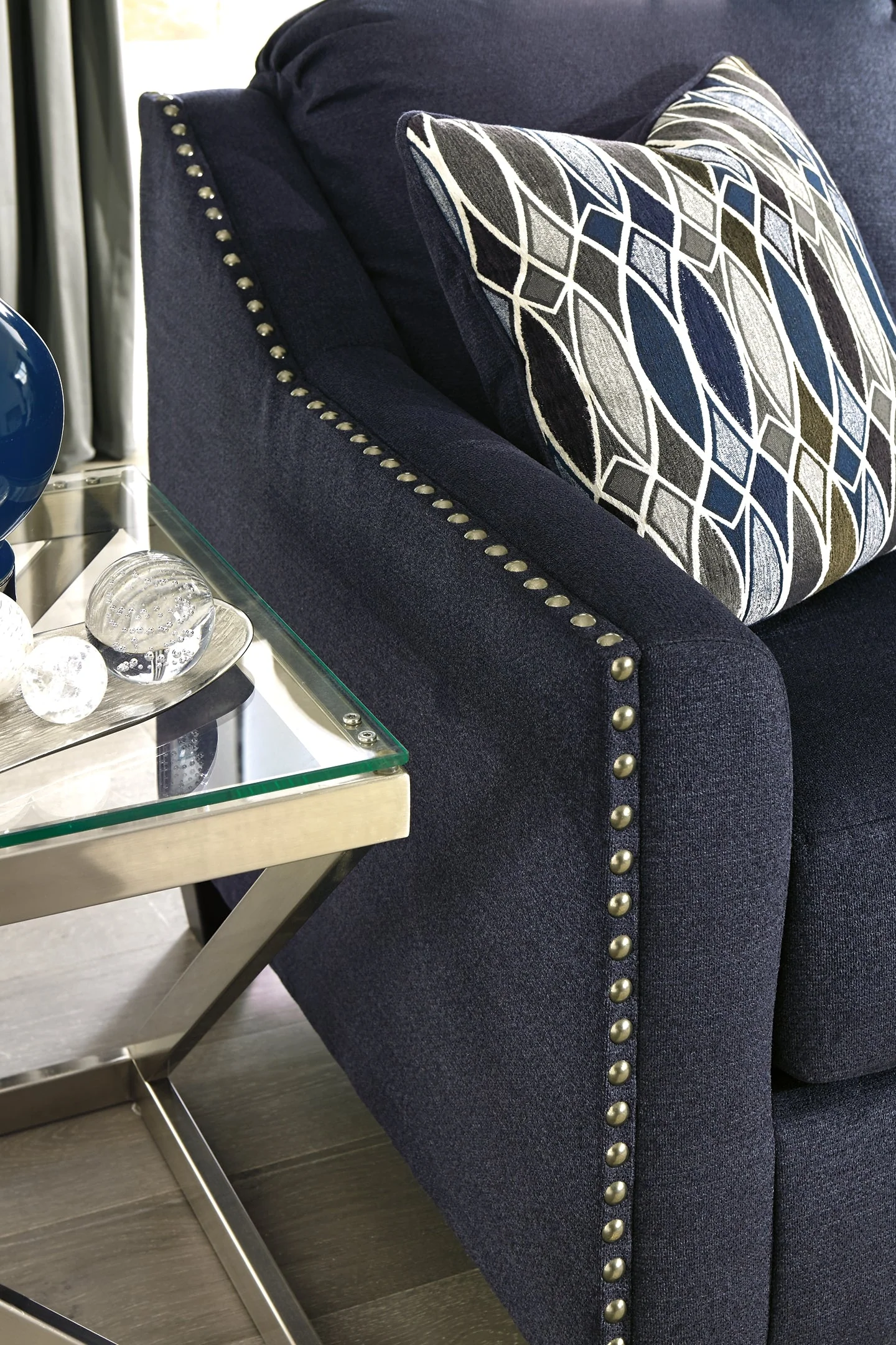 Creeal Heights Sofa - Image 10