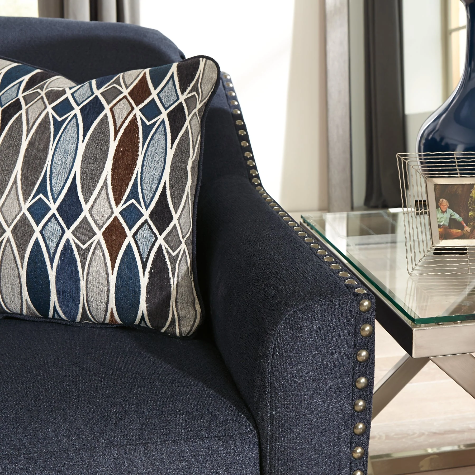 Creeal Heights Sofa - Image 11