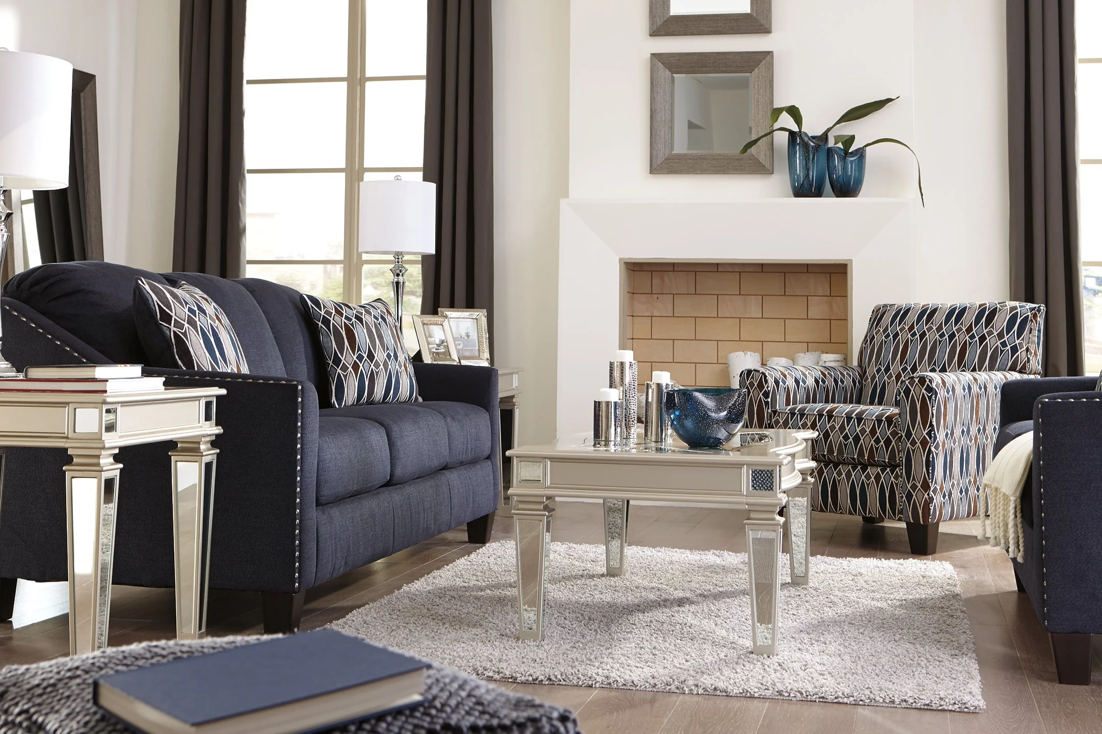 Creeal Heights Sofa - Image 7