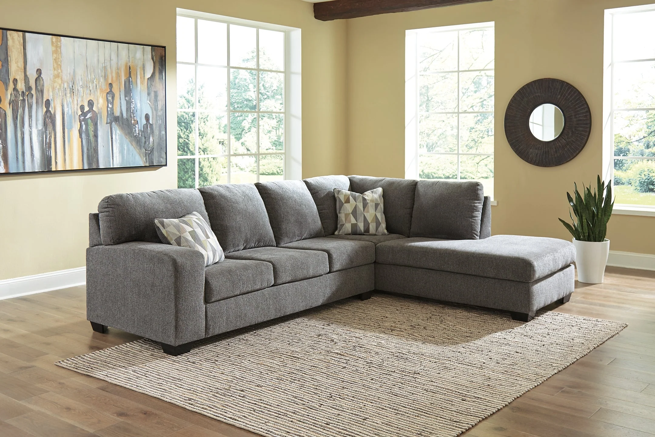 Dalhart 2-Piece Sectional with Chaise - Image 4
