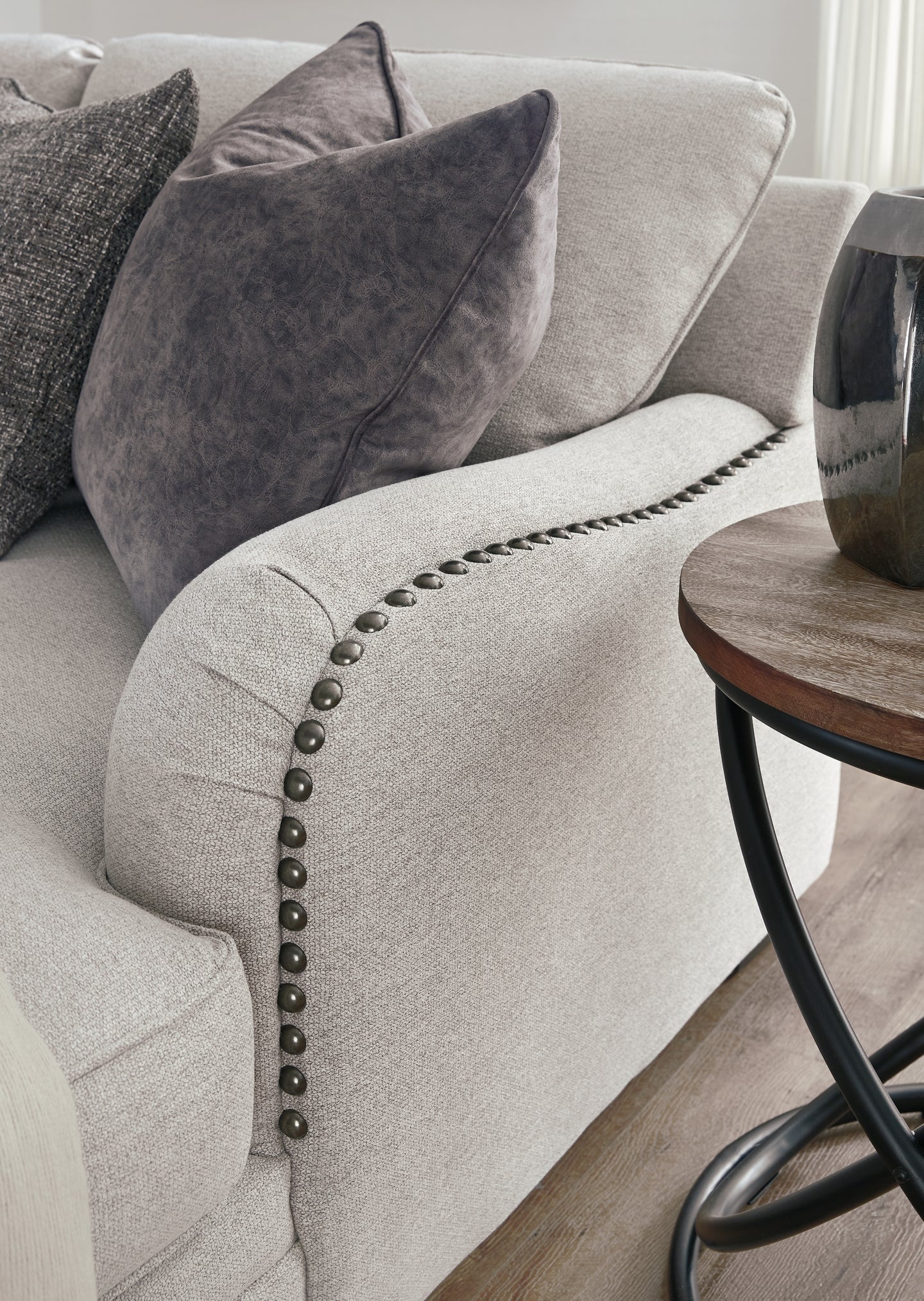 Dellara 5-Piece Sectional with Chaise - Image 3