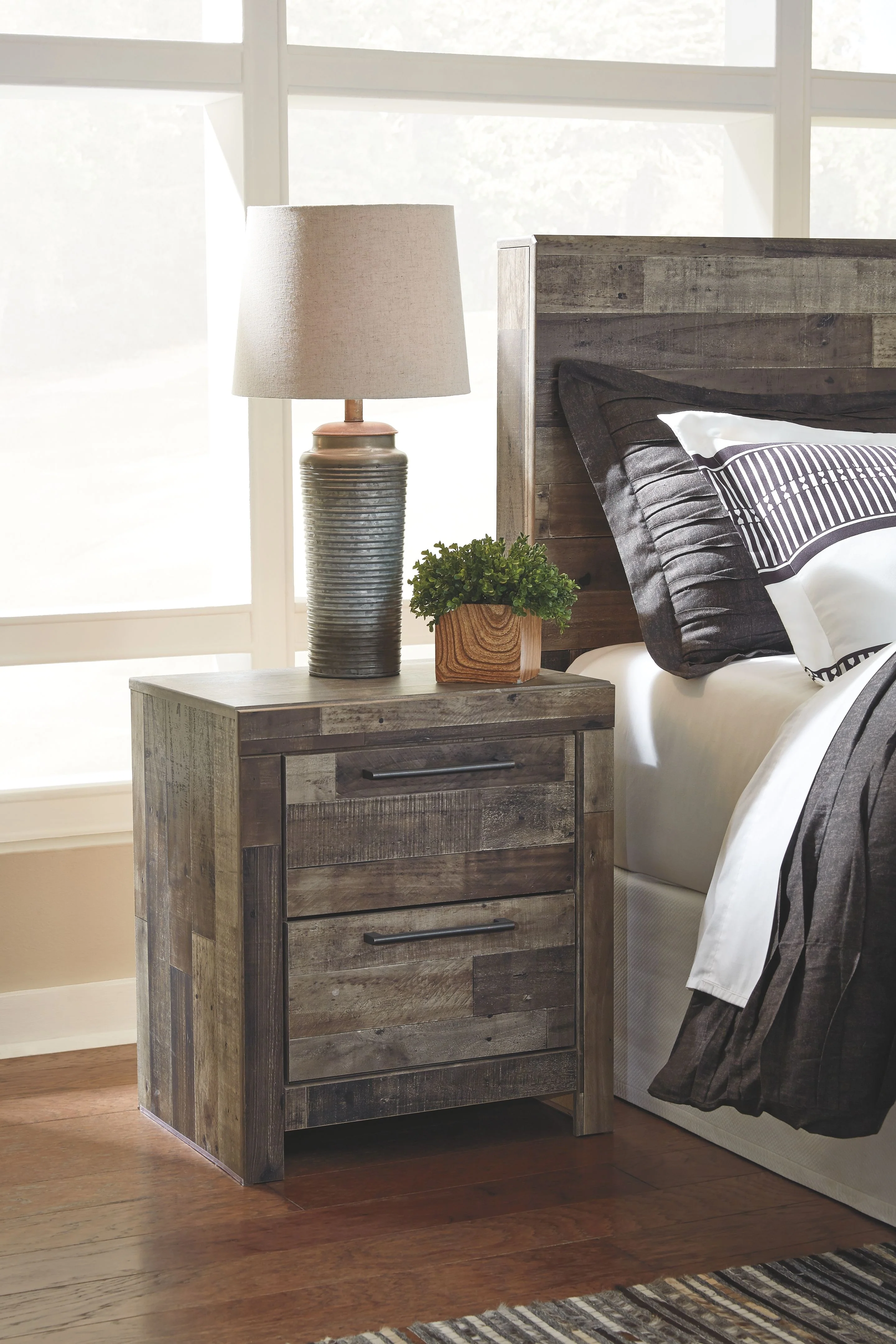 Derekson - Panel Bedroom Set - Image 28