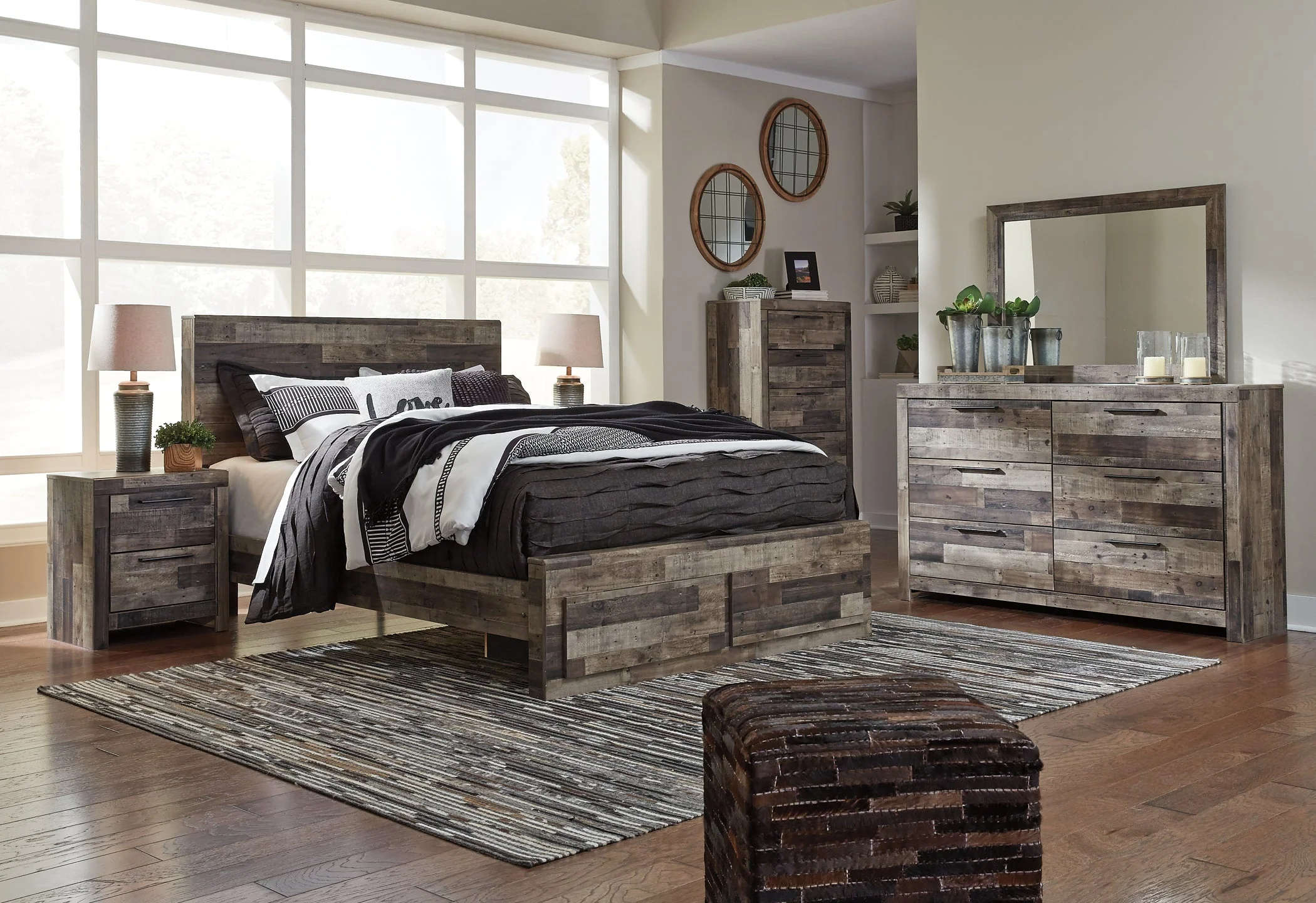 Derekson Queen Panel Bed with 2 Storage Drawers - Image 14