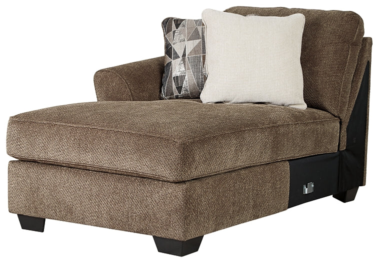 Graftin 3-Piece Sectional with Chaise - Image 4