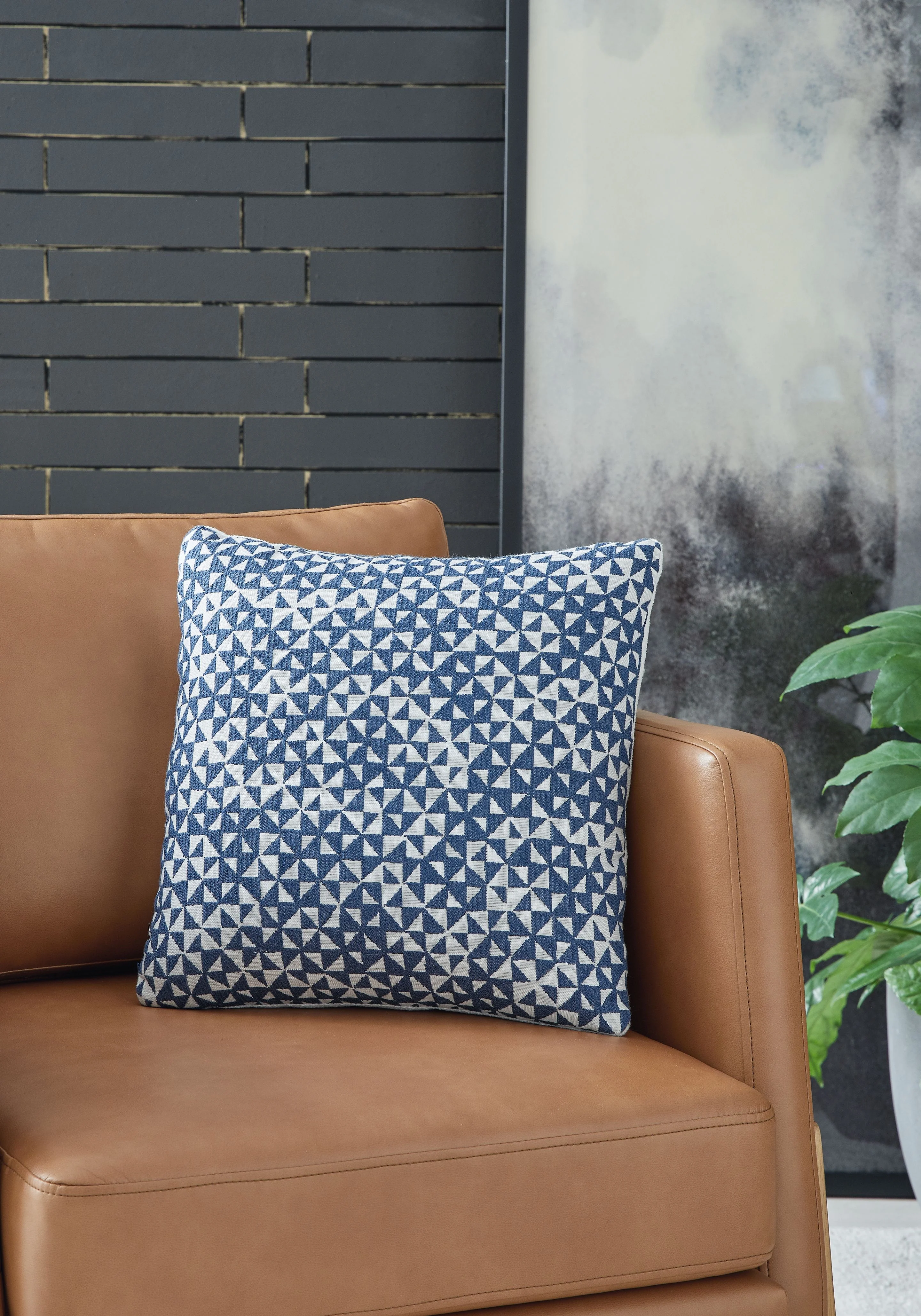 Jaycott Next-Gen Nuvella - Pillow - Image 4