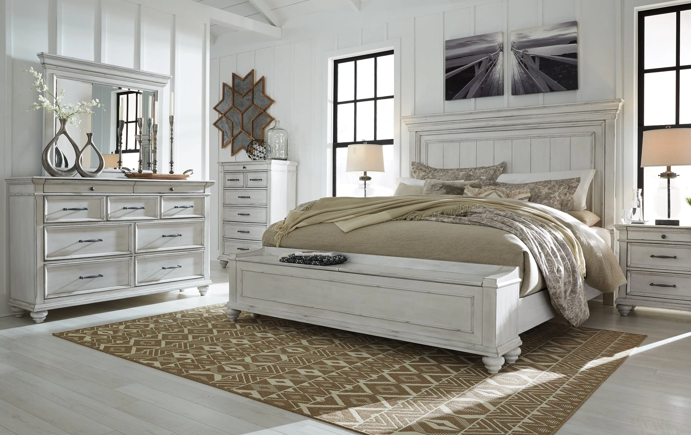 Kanwyn Queen Panel Bed with Storage Bench - Image 28