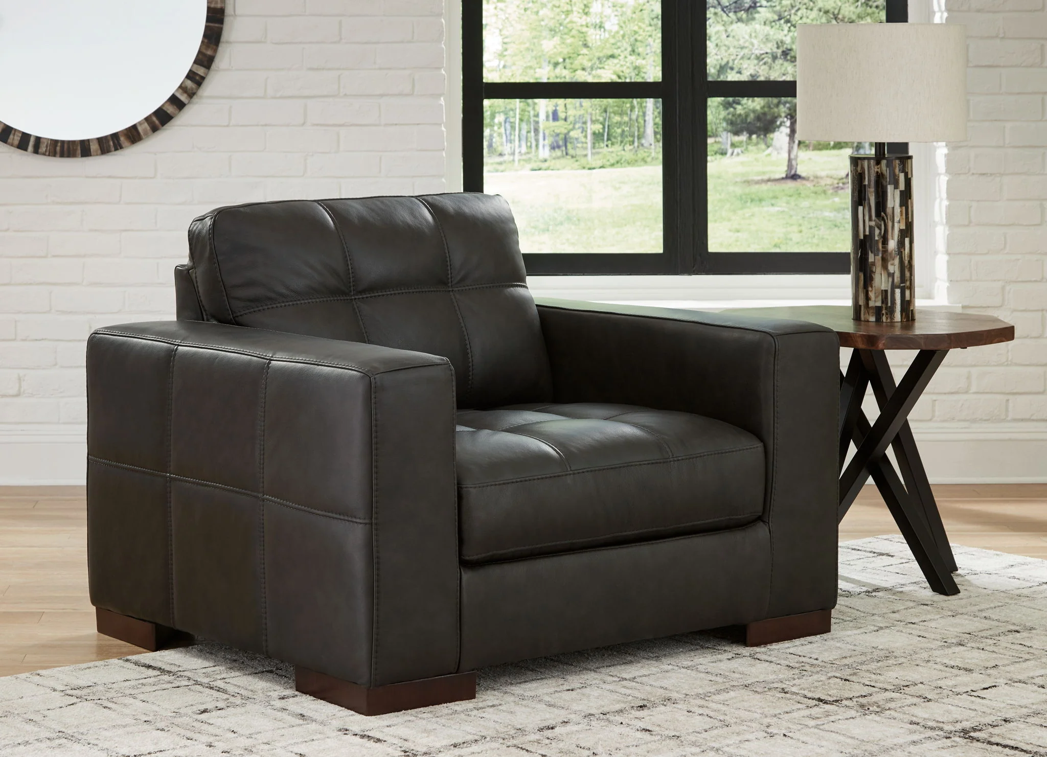 Luigi - Chair And A Half - Thunder - Image 4