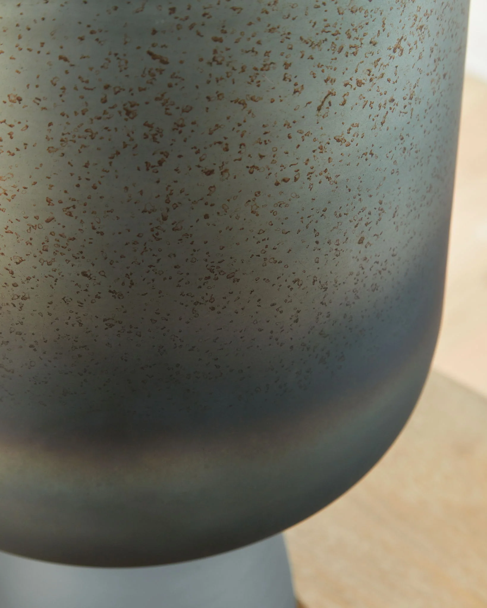 Pennmore - Vase - Image 8