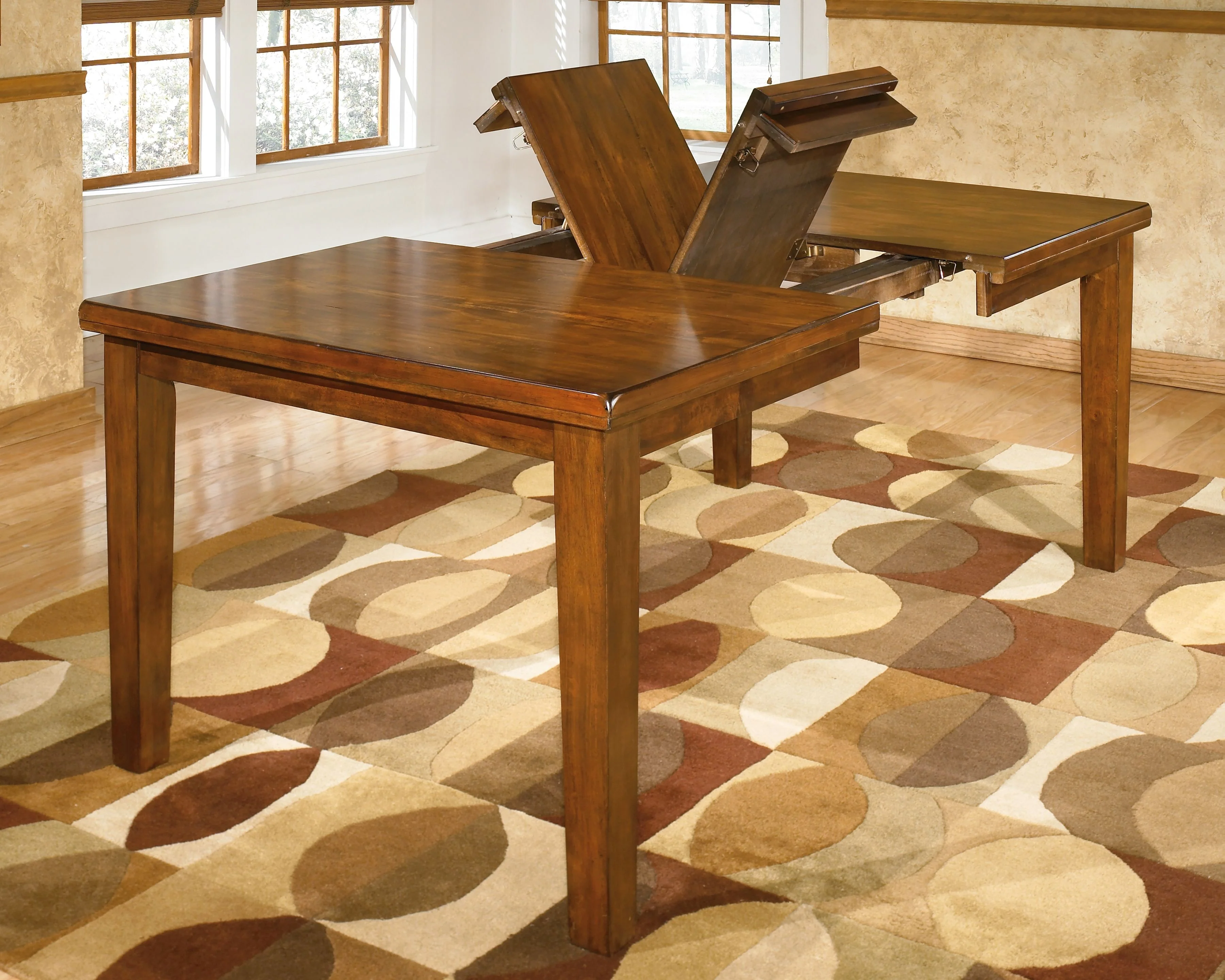 Ralene - Dining Room Set - Image 5