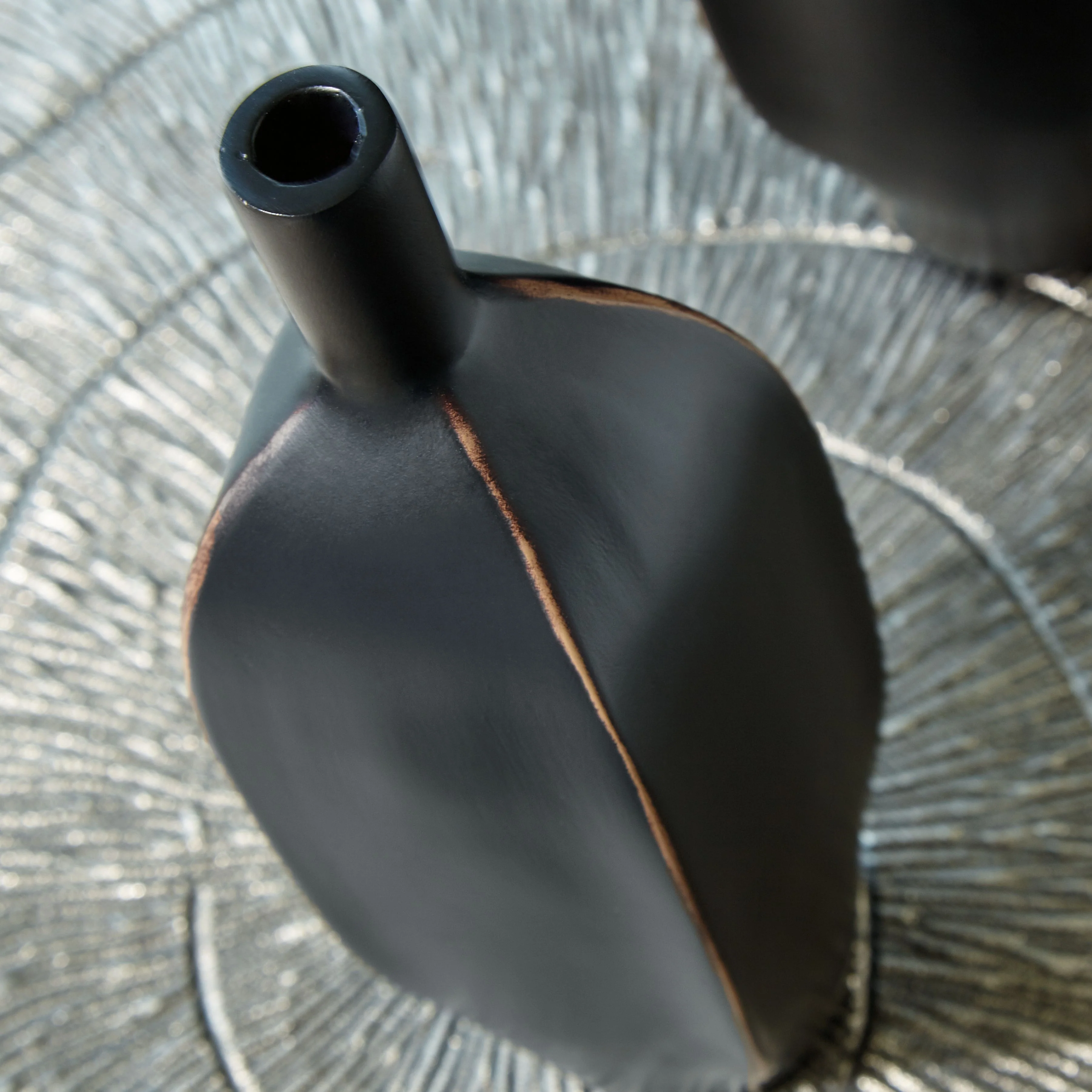 Rhaveney - Vase - Small - Image 2