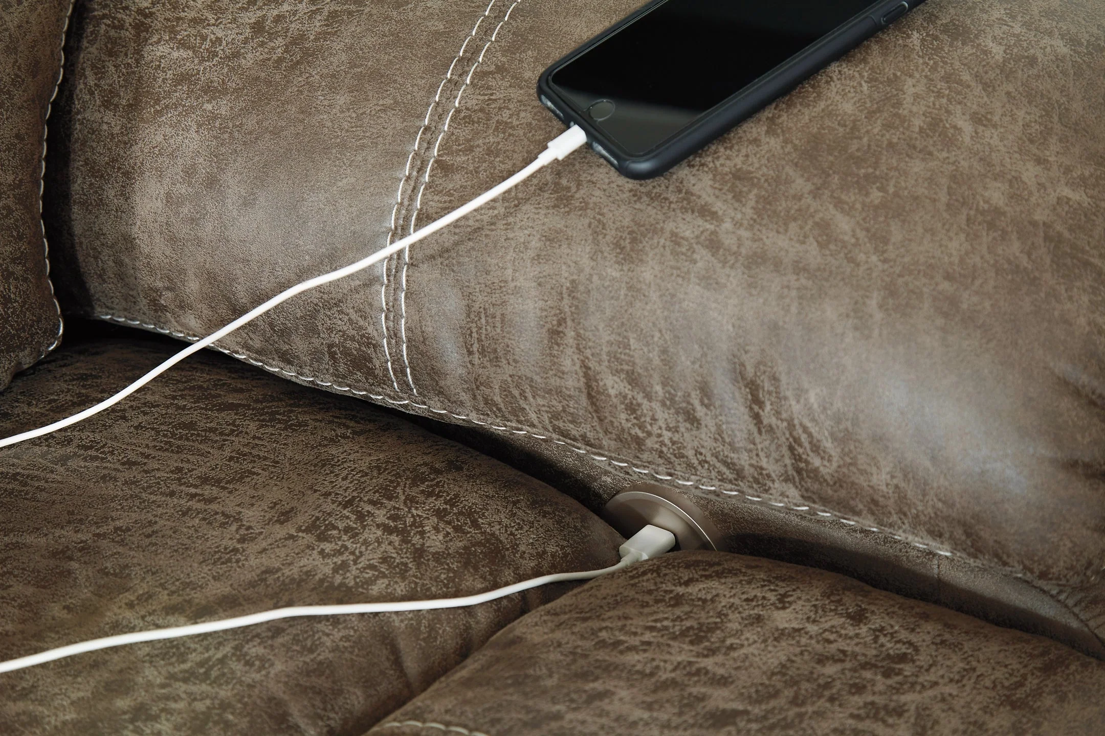 Segburg 2-Piece Power Reclining Sectional - Image 3