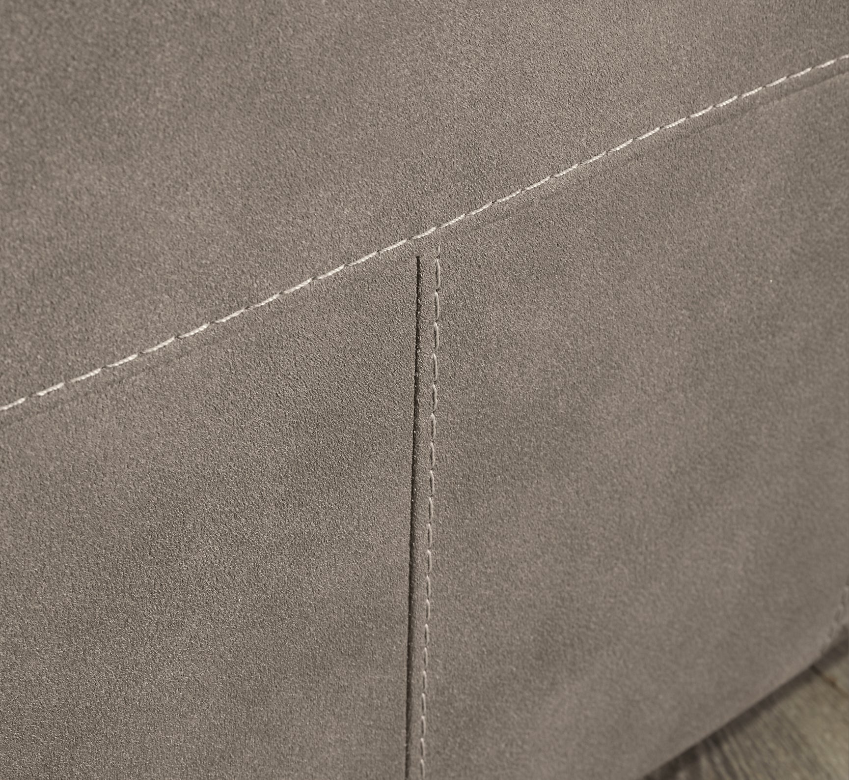 Cavalcade Sofa and Loveseat - Image 7