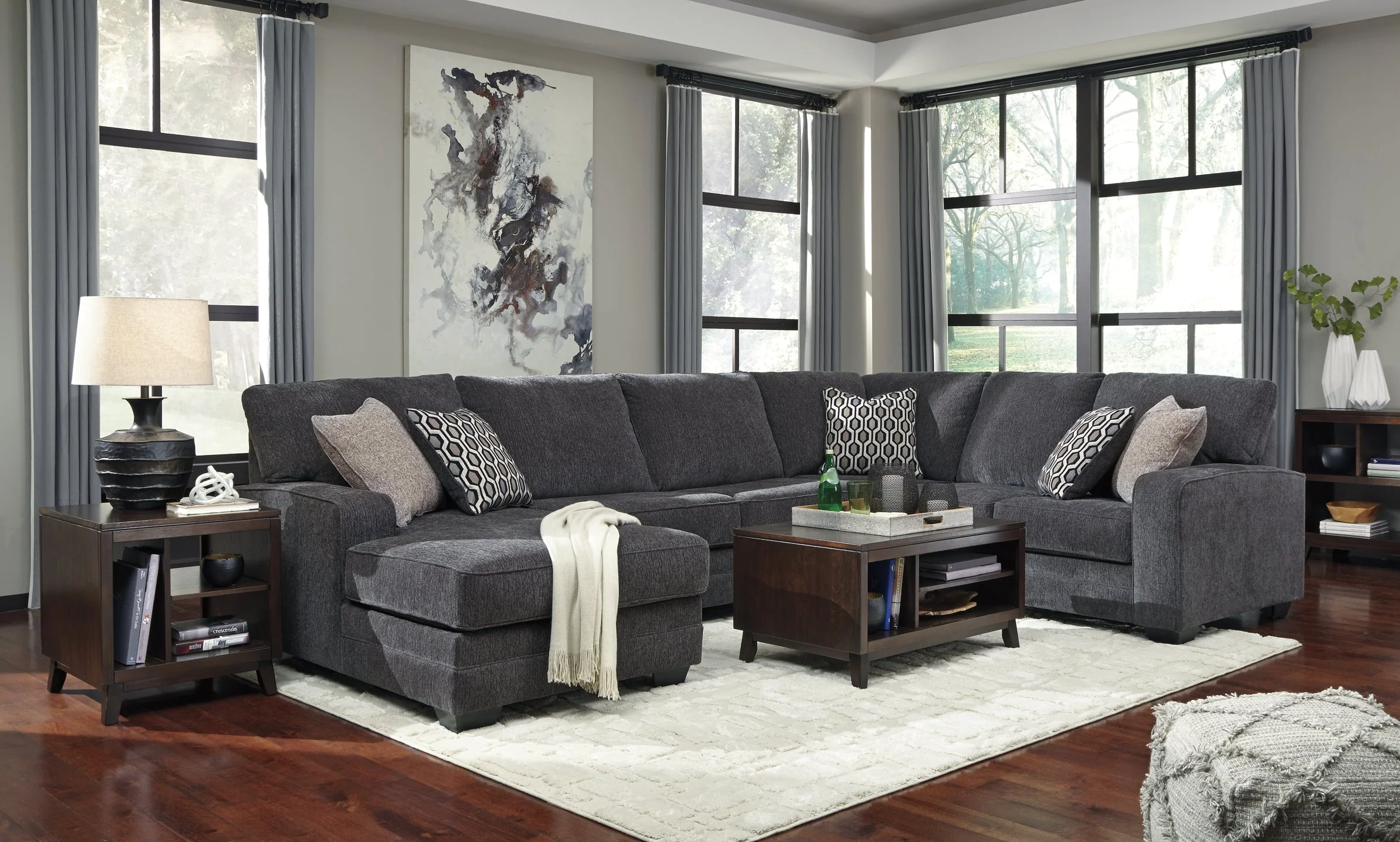 Tracling 3-Piece Sectional with Chaise - Image 4