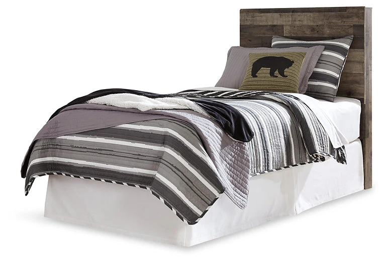 Derekson Twin Panel Headboard with Mirrored Dresser, Chest and 2 Nightstands - Image 3