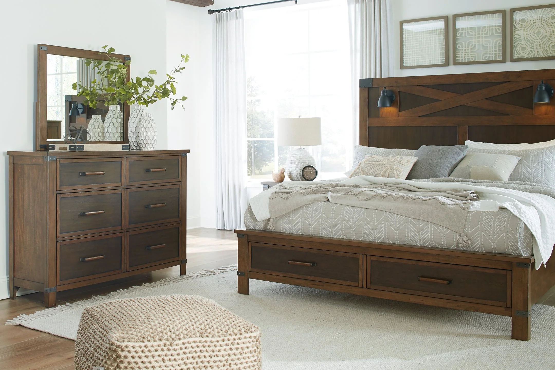 Wyattfield Queen Panel Bed with Storage - Image 13